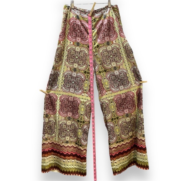 Ciebon Pant Satin wide leg- fully lined fits green red multi high waist NWT - Picture 4 of 16